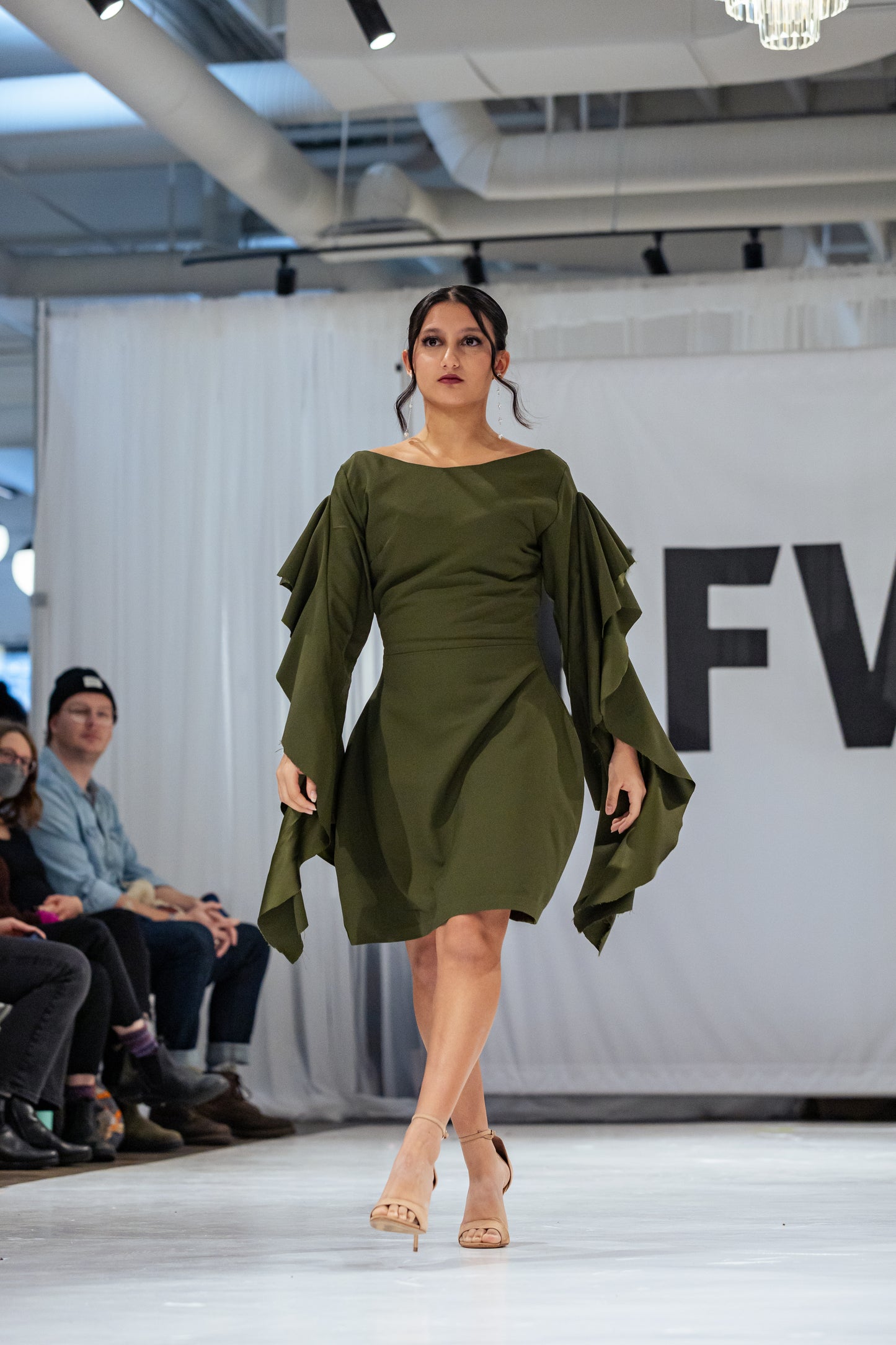 VIVACE DRESS